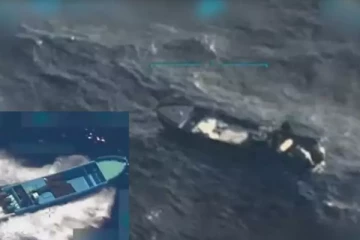 போதைப்பொருள் கடத்தி வந்த படகு மீது அமெரிக்கா டிரோன் தாக்குதல்