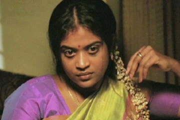 எப்போ வரீங்க, எப்போ வரீங்க.. மைனா பட நடிகையா இப்படி? லேட்டஸ்ட் ஸ்டில்