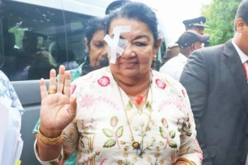 ප්‍රතිකාර ලබමින් සිටි ශිරන්තිට හදිසි තත්ත්වයක් - පළමු හදවත් සැත්කම සහ තවත් විවෘත හදවත් සැත්කමක්