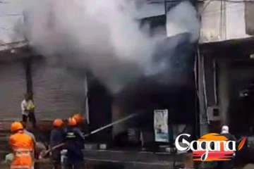 නුවරඑළියේ හෝටලයක් සහ තිහාරියේ කඩයක් ගිනි ගනියි