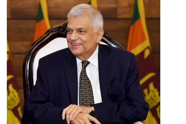 ஜனாதிபதி ரணில் அமரபுர மகா நிகாயவின் மகாதலைவரிடம் ஆசி பெற்றார்! | Ranil Wickramasinghe Has Met Amarapura Maha Nikaya