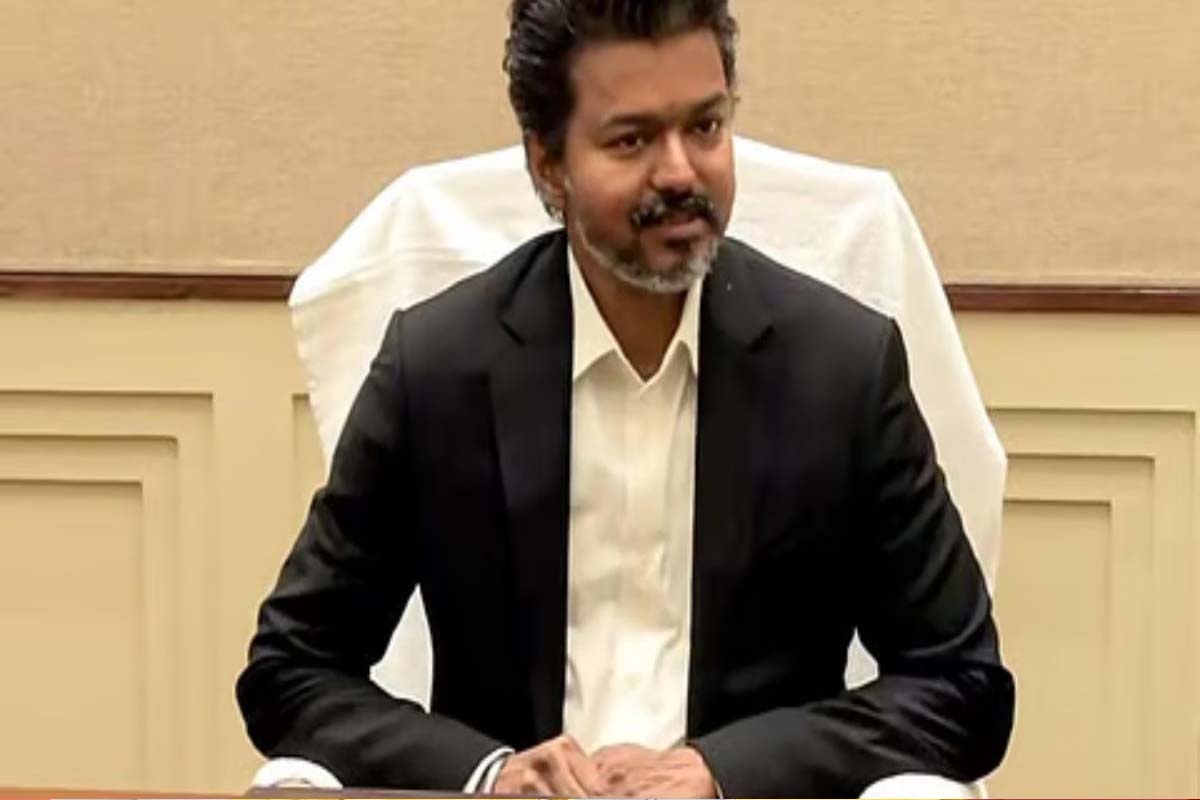முதலமைச்சர் விஜய் 6 மனிக்கு மேல் வெளியே செல்லாததற்கு என்ன காரணம்? தாய் உடைத்த உண்மை | The Reason Behind Why Vijay Not Work After Six முதலமைச்சர் விஜய் 6 மனிக்கு மேல் வெளியே செல்லாததற்கு என்ன காரணம்? தாய் உடைத்த உண்மை | The Reason Behind Why Vijay Not Work After Six