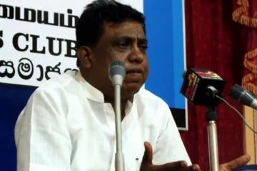 “ஒட்டகத்துக்கு இடம் கொடுத்தது போல” - அரசாங்கத்தைச் சாடிய சிவாஜி