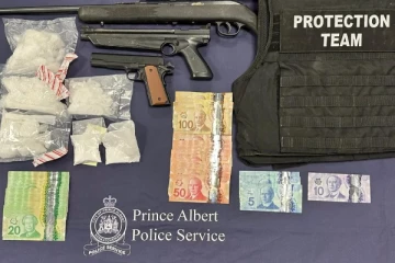 வீடு ஒன்றிலிருந்து போதைப்பொருட்களைக் கைப்பற்றிய கனேடிய பொலிசார்: இளம்பெண் கைது