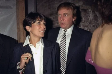 நண்பர் ட்ரம்பிடம் உதவி கோரும் குற்றவாளியின் காதலி; வெளியான ரகசிய தகவலால் பரபரப்பு