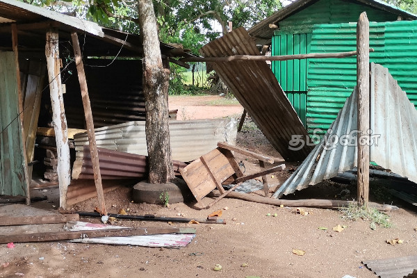 பூந்தோட்டம் பொலிஸ் காவலரன் மீது தாக்குதல்(Photo) | Attack Police Constable Poontotam