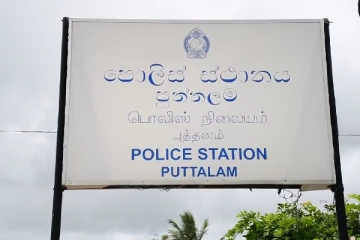 சட்டவிரோதமாக துப்பாக்கிகளை வைத்திருந்த நபர் கைது(Photo)