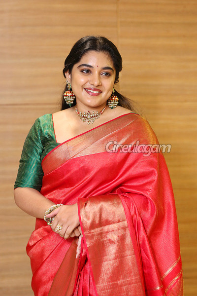 உடல் எடை குறைத்து ஒல்லியான நடிகை நிவேதா தாமஸ்.. ஆளே மாறிட்டாரே! | Nivetha Photo In Slim Look Goes Viral