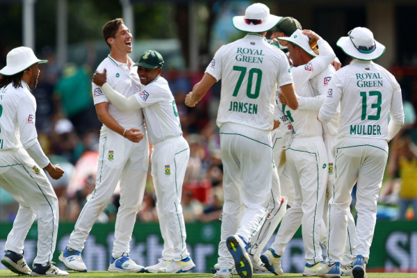 இந்தியாவிற்கு 549 ஓட்டங்கள் இலக்கு - பாரிய சாதனை படைக்க போகும் தென் ஆப்பிரிக்கா | 549 Target For India Sa Make History By Whitewash