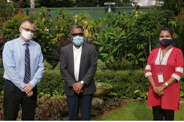 இலங்கைக்கான கனடா உயர்ஸ்தானிகரை சந்தித்த இலங்கை தமிழர்! | Suren Met Canadian High Commissioner In Sri Lanka