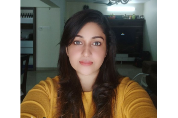 காவலன் படத்தில் அசினுக்கே விபூதி அடித்த தோழி இப்போ எப்படி இருக்கிறார் தெரியுமா? இவ்வளவு பெரிய மகனா? தீயாய் பரவும் புகைப்படம் | Friend Asin Movie Kavalan Son Spreading Photo