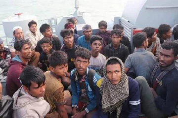 ஆளுநரின் போக்குவரத்து ஏற்பாடுகள் கண்காணிப்பில் யாழிலிருந்து புறப்பட்ட மியான்மார் அகதிகள்(Photos)