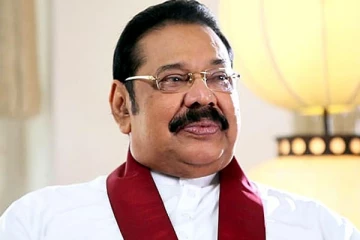 பிரதமராக தயாராகும் மகிந்த - கொழும்பில் போராட்டத்திற்கு தயாராகும் மக்கள்