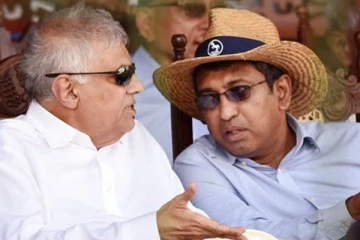 சஜித் ஆட்சிக்கு வந்தாலும் ஒரு லீட்டர் பெட்ரோல் 150 ரூபாவிற்கு வழங்க முடியாது! ஹர்ஷ