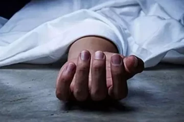 தேர்தலில் வெல்வார் என 30 கோடி பந்தயம் - தோல்வியால் கட்சி தொண்டர் விபரீத முடிவு!