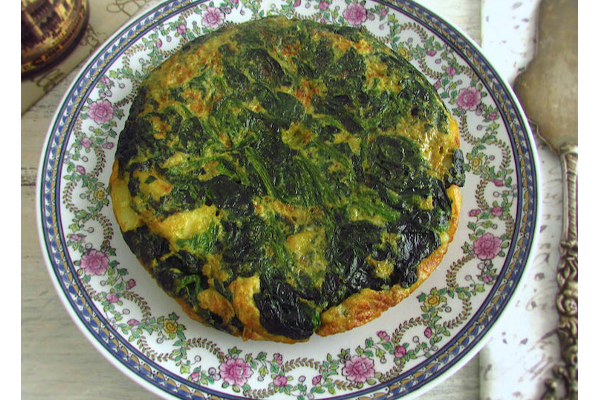 நொடியில் ருசிக்க பசலைக்கீரை ஆம்லெட்... சுடச் சுட 5 நிமிடத்தில் தயாரிக்கலாம்! | Spinach Omelette Recipe