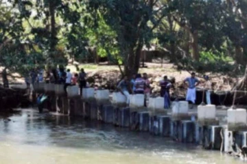 பாலத்தில் நடந்துச் சென்ற அதிகாரிக்கு நேர்ந்த சோகம்! வெளிவந்த அதிர்ச்சி தகவல்