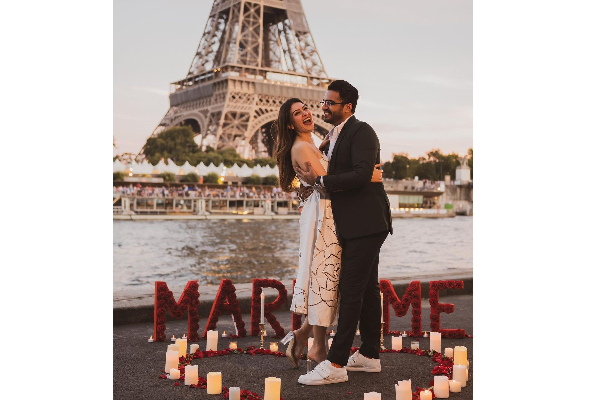 வருங்கால கணவருடன் பொது இடத்தில் காணப்பட்ட நடிகை ஹன்சிகா! புகைப்படத்துடன் இதோ | Hansika With Fiance In Airport