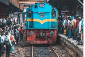 දුම්රිය ධාවනයටත් රතු එළියක්..යළි මඟීන් රස්තියාදු වෙයි?..