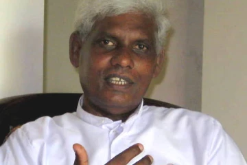 தமிழ் தேச மக்களின் இருப்பையும், தேசியத்தின் அடையாளங்களையும் அழிக்க திட்டம்: அருட்தந்தை மா.சத்திவேல்