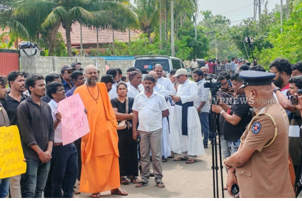 நீதிமன்ற தடையுத்தரவை மீறிய வேலன் சுவாமிகள்! | Velan Swami Violated Court Oder Thaiyiddy Protest
