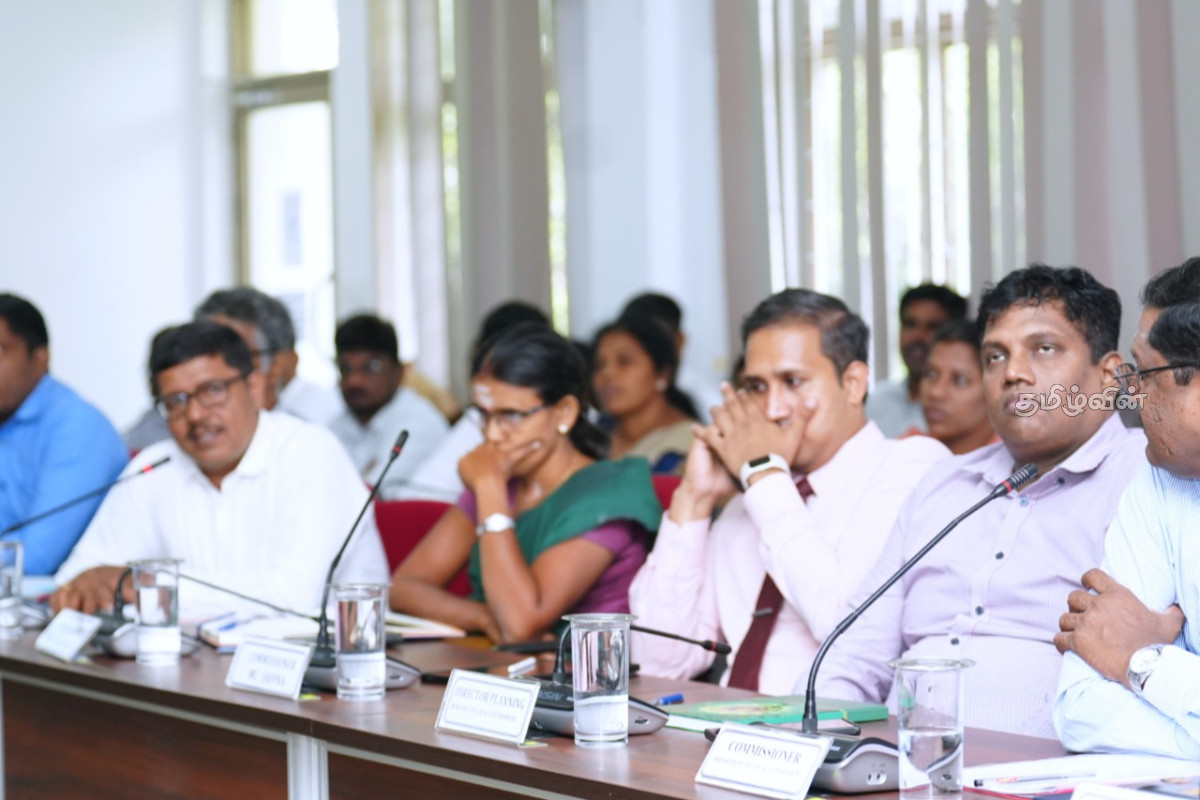 வெள்ள அபாய முன்னறிவிப்புகள் - உள்ளூராட்சி மன்றங்களுக்கு ஆளுர் வழங்கியுள்ள அறிவுறுத்தல் | Governor Instructions To Local Government Councils வெள்ள அபாய முன்னறிவிப்புகள் - உள்ளூராட்சி மன்றங்களுக்கு ஆளுர் வழங்கியுள்ள அறிவுறுத்தல் | Governor Instructions To Local Government Councils