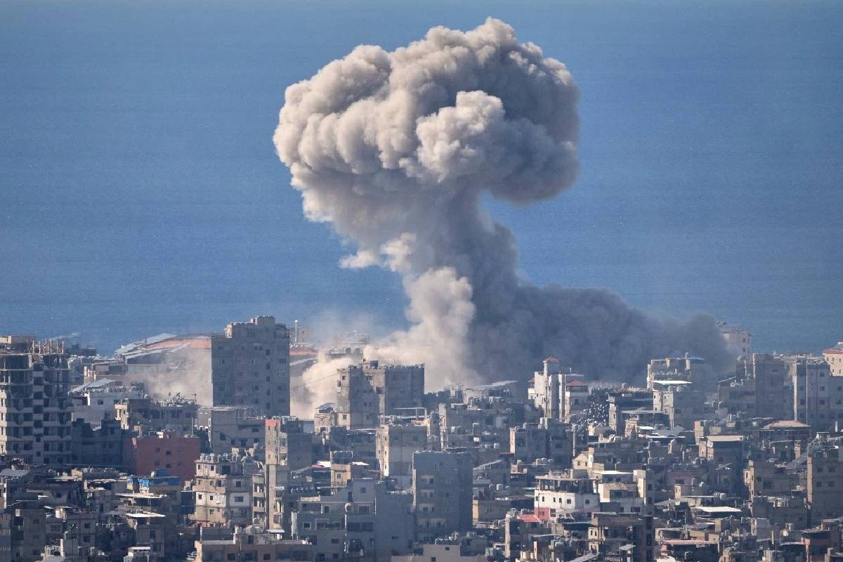 வளைகுடாவில் அமெரிக்காவின் கார்க் தீவு மூலோபாயமும் வர்த்தக ஏகோபோகமும் | Why Is The Us Trying To Take Over Cork Island