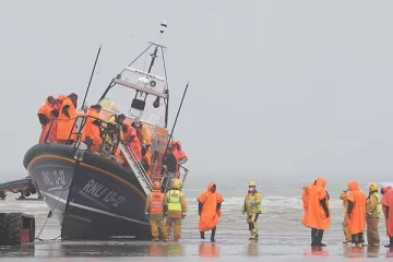 புலம்பெயர்வோரை வெளிநாடு ஒன்றிற்கு அனுப்புவது தொடர்பாக பிரித்தானியா செய்ய இருக்கும் இரகசிய ஒப்பந்தம்