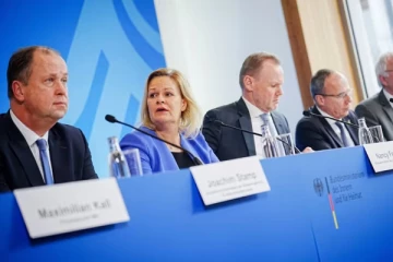 புகலிடக்கோரிக்கை நிராகரிக்கப்பட்டவர்களை நாடுகடத்துவதை வேகப்படுத்தவேண்டும்: ஜேர்மன் அமைச்சர்கள் கோரிக்கை