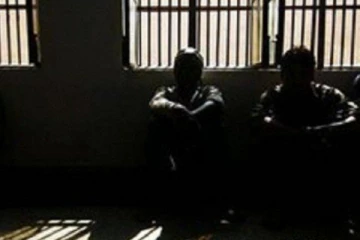 சிறைகளில் முஸ்லிம்களிடம் மனிதாபிமானமற்ற முறையில் தேடுதல்