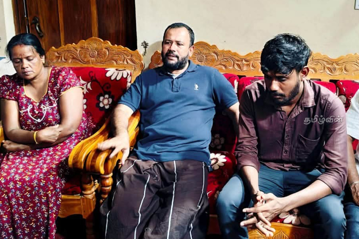 மகனின் உயிரை காப்பாற்ற போராடும் இலங்கை தாய் - சவூதி மன்னர்களிடம் விடுக்கப்படவுள்ள கோரிக்கை | Anojan S Mother S Request மகனின் உயிரை காப்பாற்ற போராடும் இலங்கை தாய் - சவூதி மன்னர்களிடம் விடுக்கப்படவுள்ள கோரிக்கை | Anojan S Mother S Request