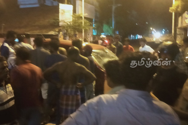 யாழ். இந்திய துணைத் தூதரக அதிகாரிகள் பயணித்த வாகனம் விபத்து! தெய்வாதீனமாக உயிர்தப்பிய அதிகாரிகள் | Jaffna Indian Consulate Car Crash