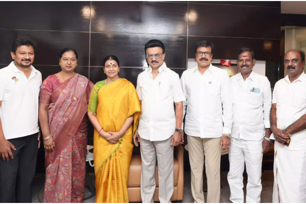 திமுகவுடன் தேமுதிக கூட்டணியா? முதல்வருடனான சந்திப்பு குறித்து பிரேமலதா விளக்கம் | Premalatha Explains Why She Met Mk Stalin
