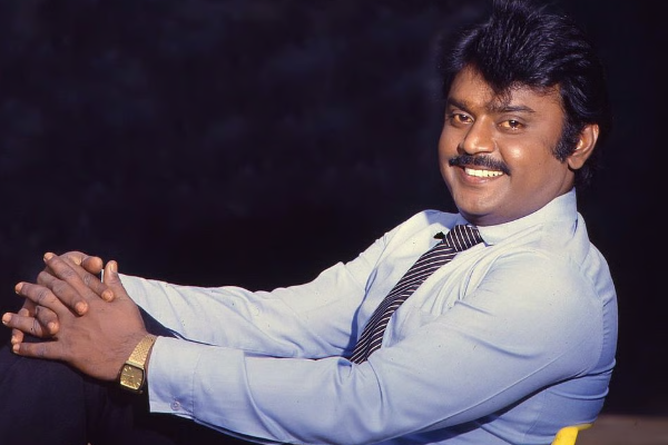 பிரபல நடிகைக்கும் நடிகர் விஜயகாந்துக்கும் நடக்கவிருந்த திருமணம்.. யார் அந்த நடிகை தெரியுமா? | Vijayakanth Popular Actress Marriage Canceled பிரபல நடிகைக்கும் நடிகர் விஜயகாந்துக்கும் நடக்கவிருந்த திருமணம்.. யார் அந்த நடிகை தெரியுமா? | Vijayakanth Popular Actress Marriage Canceled