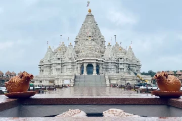 அமெரிக்காவில் மிகப்பெரிய இந்துக் கோவில் திறப்பு