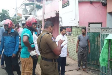 புத்தளத்தில் கோழி இறைச்சி விற்பனை நிலையத்தில் இருந்து சடலமாக மீட்கப்பட்ட நபர்!