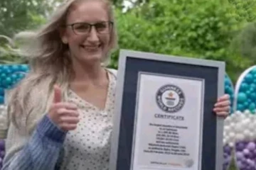 1600 லீற்றர் தாய்ப்பாலைத் தானமாக கொடுத்து கின்னஸ் சாதனை படைத்த பெண்!