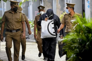 10 பெண்கள் உட்பட 726 பேர் கைது!