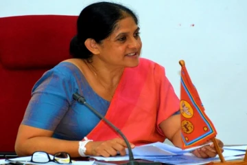 அமைச்சு செயலாளர்கள் திடீர் மாற்றம்;  கிழக்கு ஆளுநர் அதிரடி  நடவடிக்கை