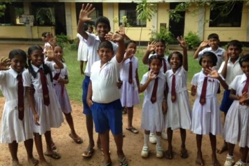 வட  மாகாண பாடசாலைகளுக்கு ஆளுநரின் விசேட அறிவிப்பு