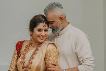 பணத்திற்காக தான் மறுமணம் செய்தேனா.. பிரியங்கா தேஷ்பாண்டே