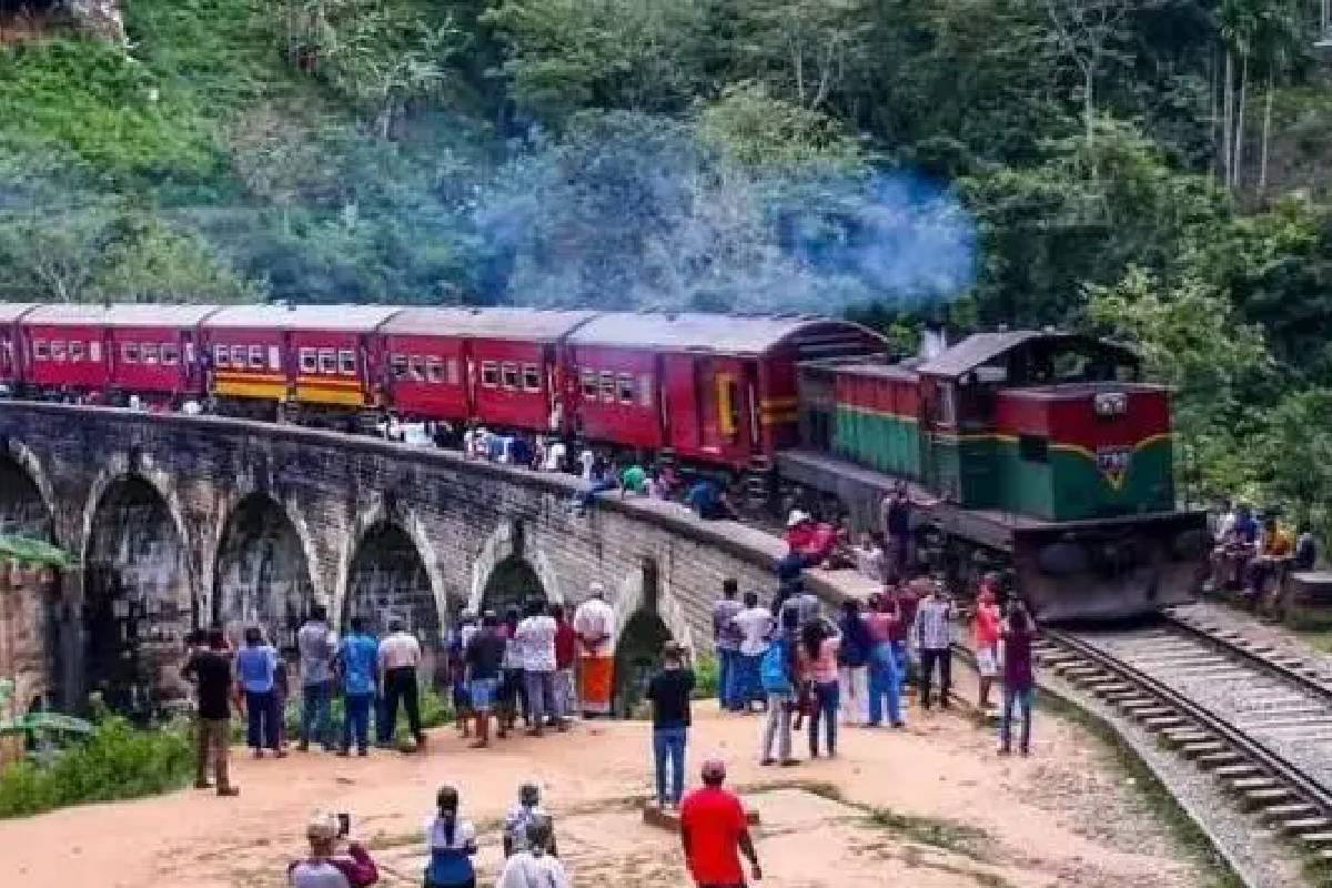 மீண்டும் மலையக தொடருந்து சேவை பாதிப்பு