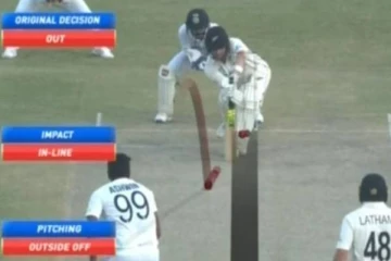 அவுட் இல்லாததற்கு அவசரப்பட்டு வெளியேறிய நியூசிலாந்து வீரர்! அசத்திய அஸ்வின்: வைரலாகும் வீடியோ