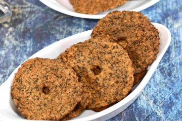 பெருமாள் கோவில் பிரசாதம் கருப்பு உளுந்து மிளகு வடை .., எப்படி செய்வது?