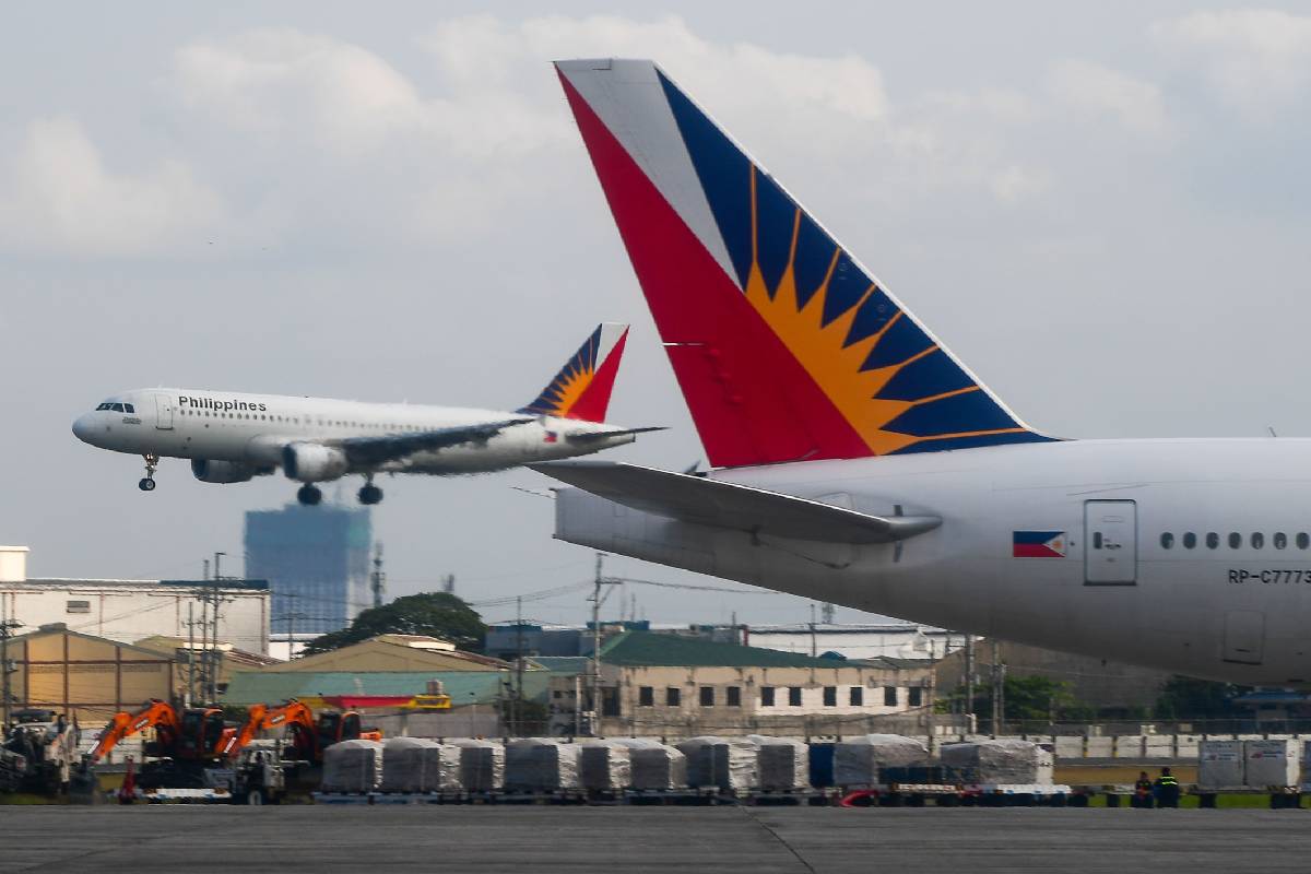மத்திய கிழக்கு மோதல் ; முடங்கும் பிலிப்பைன்ஸ் வானூர்தி சேவைகள் | Philippine Air Services Suspended Due Middle East