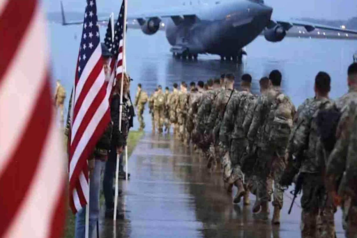 அமெரிக்கப் படைகள் மீது நள்ளிரவு தாக்குதல்: நேட்டோ படைகள் வெளியேற்றம் | Midnight Attack On American Forces அமெரிக்கப் படைகள் மீது நள்ளிரவு தாக்குதல்: நேட்டோ படைகள் வெளியேற்றம் | Midnight Attack On American Forces