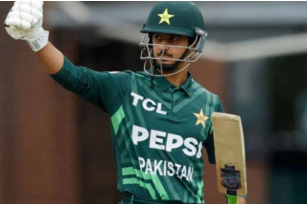 ரோஹித் ஷர்மாவை பின்னுக்கு தள்ளி சாதனை பட்டியலில் முதலிடம் பிடித்த பாபர் அசாம் | Babar Azam Breaks Rohit Sharma Record In T20 Runs