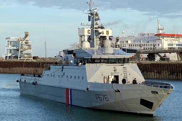 பிரித்தானியாவுக்குள் நுழையும் புலம்பெயர்வோருக்கு எதிராக முதன்முறையாக பிரான்ஸ் நடவடிக்கை