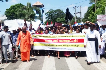 இலங்கையில் வெறும் சட்டத்தை மட்டும் நம்பியிருக்காதீர்கள் : சட்டத்தரணி சுகாஷ்