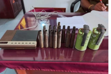 නොසිතූ ලෙස  ඇදුම් මසන්නෙකු ළඟ තිබී හමුවූ දේ..